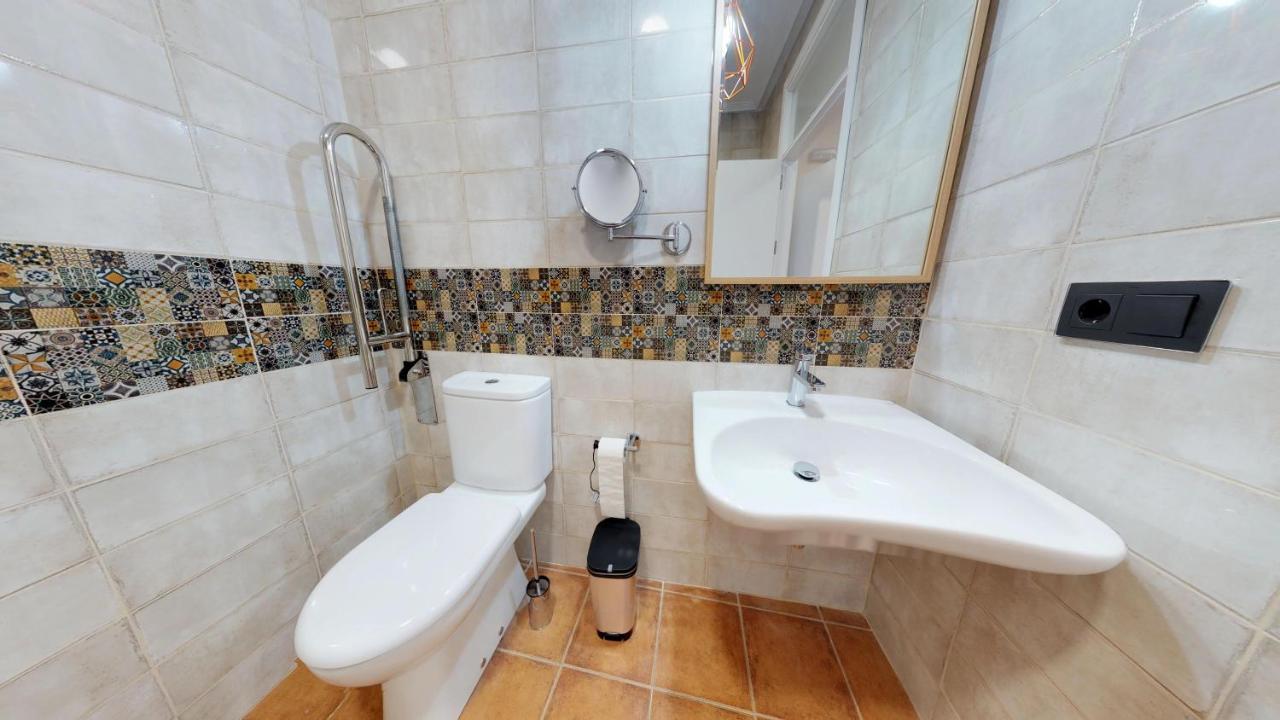 Hostal Boutique La Espanola Рота Екстер'єр фото